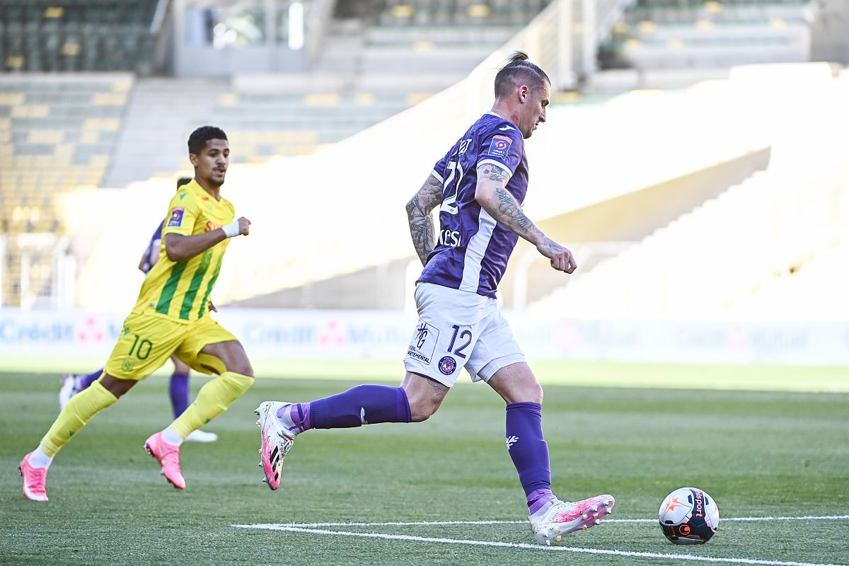 九游-关于赛地聚焦:欧冠冲刺阶段热度飙升,广州队遗憾出局,球迷炸锅,训练强度明显提升的信息